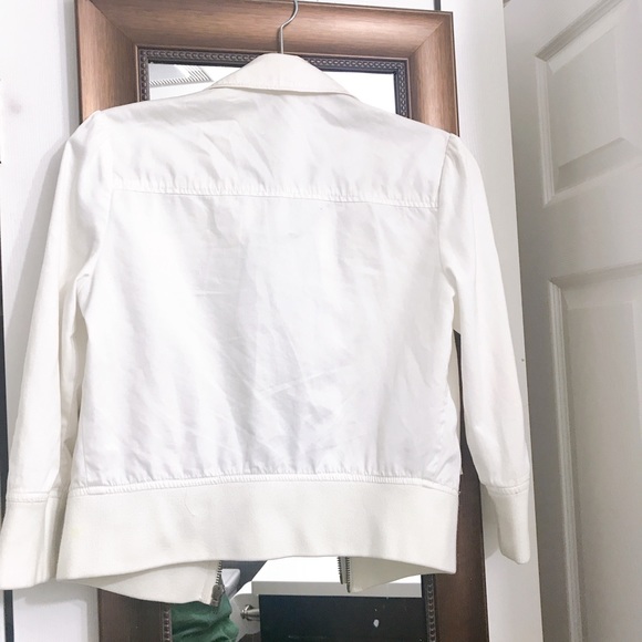 Women's Lightweight Jackets - Picture 4 of 5